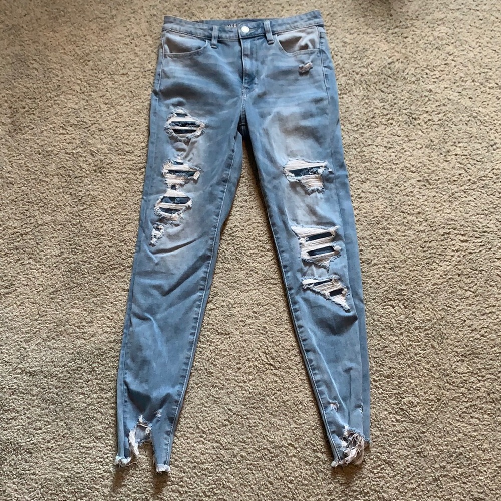 Distressed AE jeggings